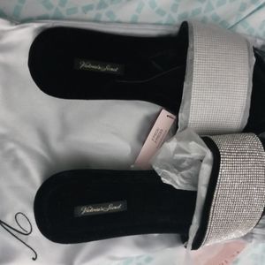 VS Sandals